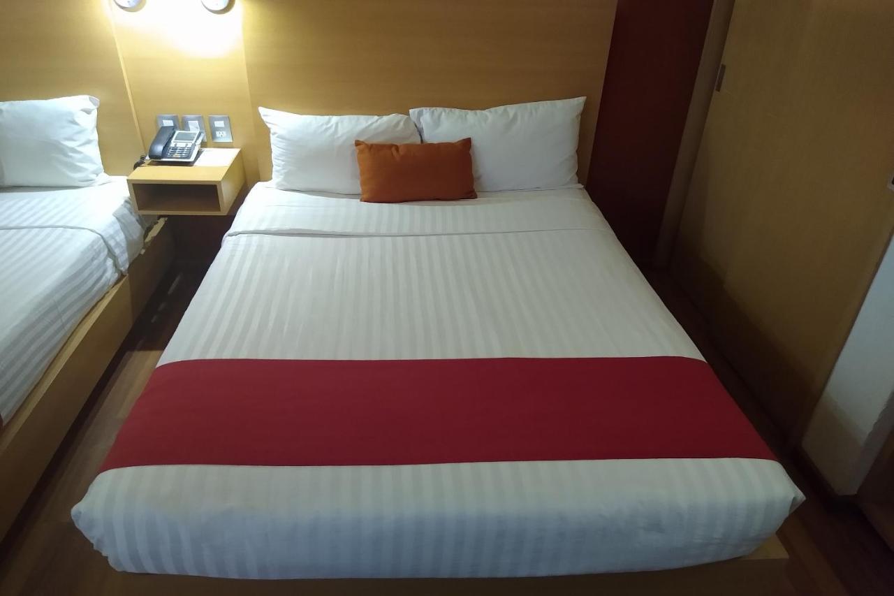 גואדלחארה Hotel Villa Del Sol Expo מראה חיצוני תמונה