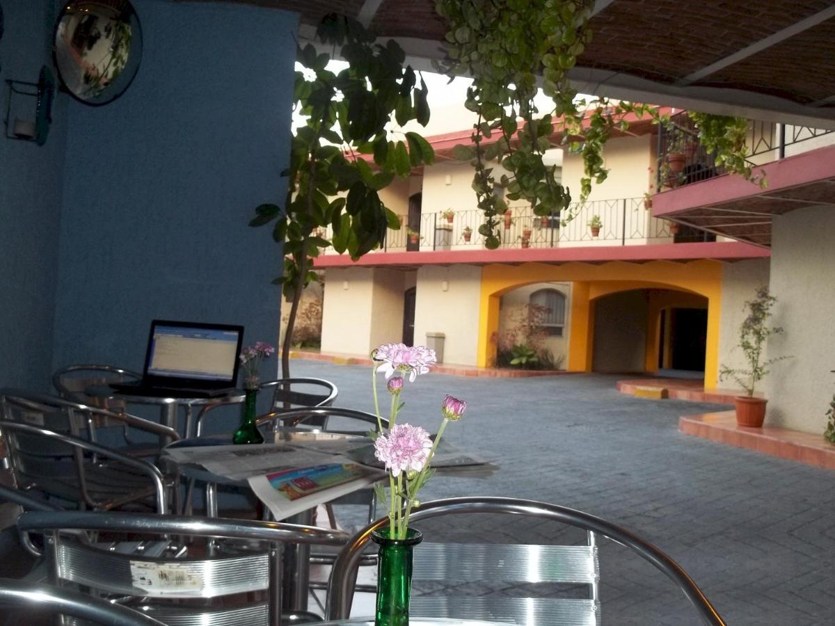 גואדלחארה Hotel Villa Del Sol Expo מראה חיצוני תמונה