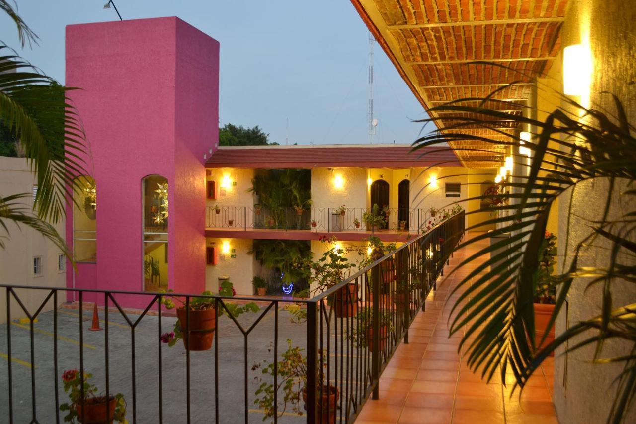 גואדלחארה Hotel Villa Del Sol Expo מראה חיצוני תמונה