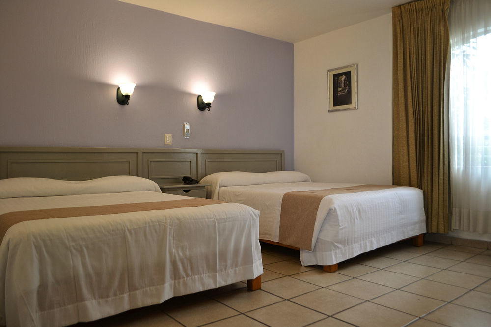 גואדלחארה Hotel Villa Del Sol Expo מראה חיצוני תמונה