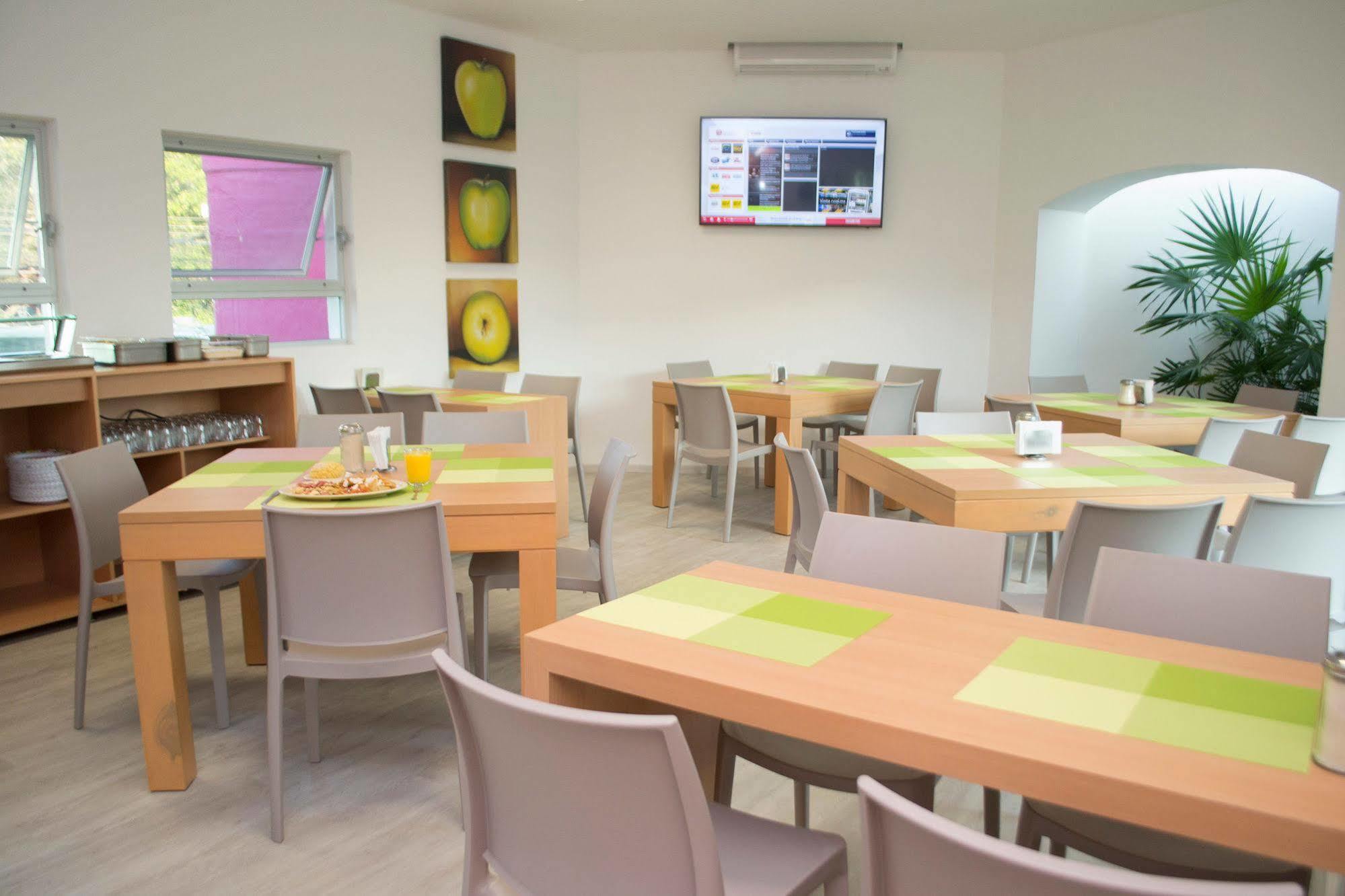 גואדלחארה Hotel Villa Del Sol Expo מראה חיצוני תמונה