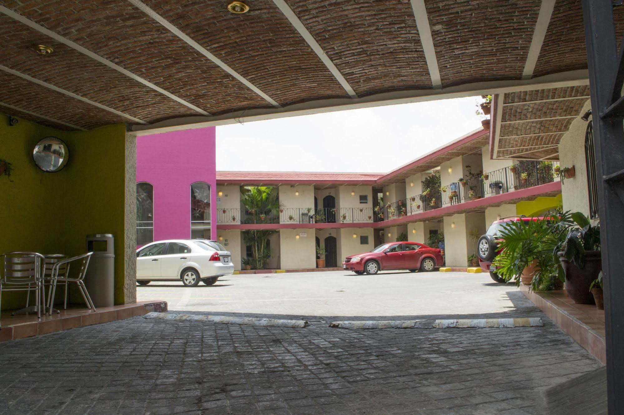 גואדלחארה Hotel Villa Del Sol Expo מראה חיצוני תמונה